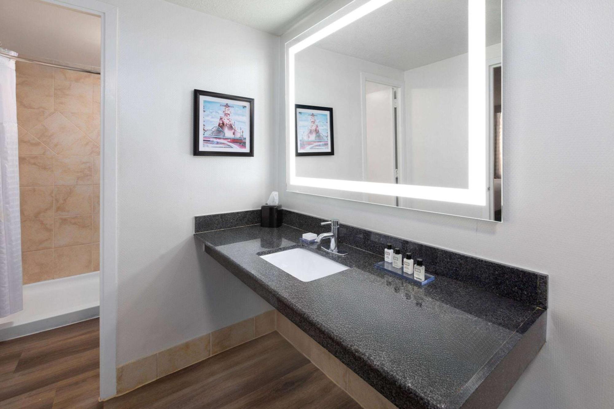Wyndham Garden Norfolk Downtown Hotel Luaran gambar