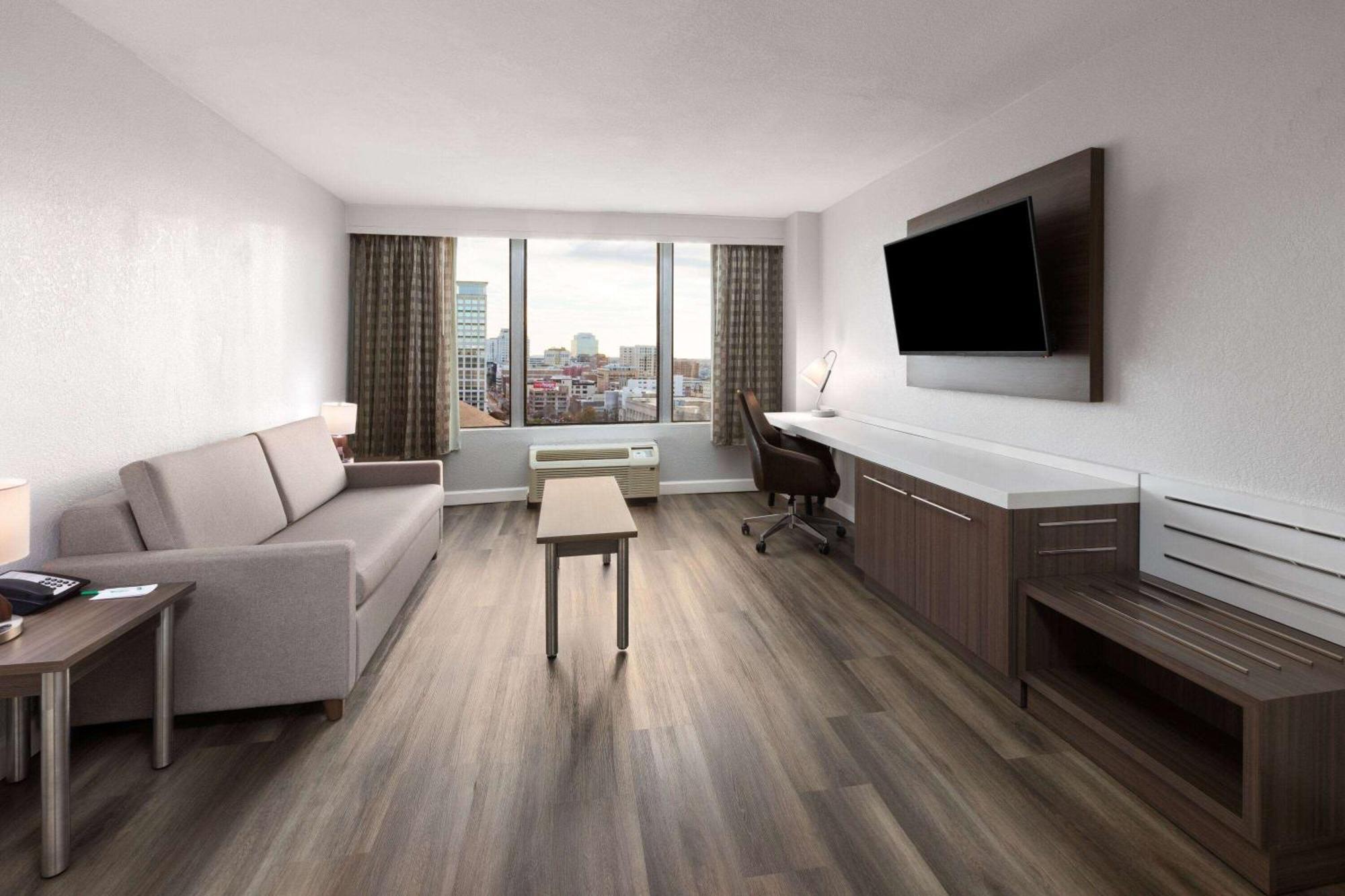 Wyndham Garden Norfolk Downtown Hotel Luaran gambar