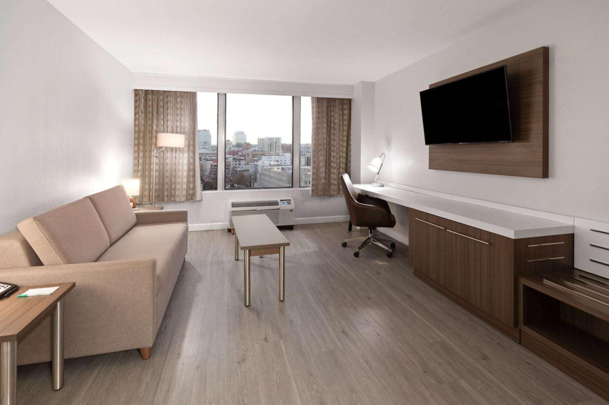 Wyndham Garden Norfolk Downtown Hotel Luaran gambar