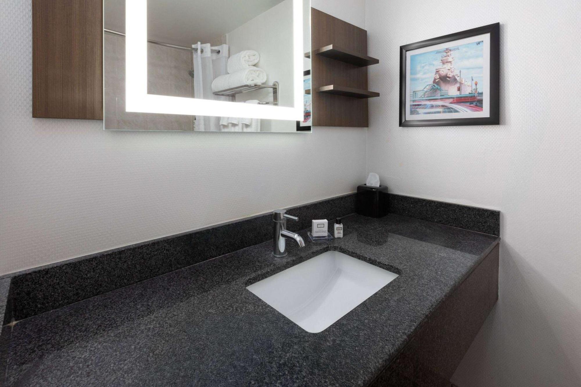Wyndham Garden Norfolk Downtown Hotel Luaran gambar